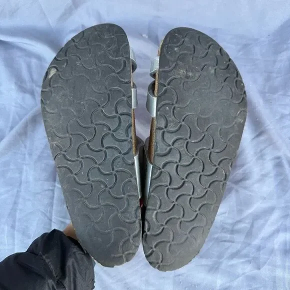 Women’s US 6-6.5 EU 37 Birkenstock Mayari Sandals Silver Brown - Picture 3 of 3